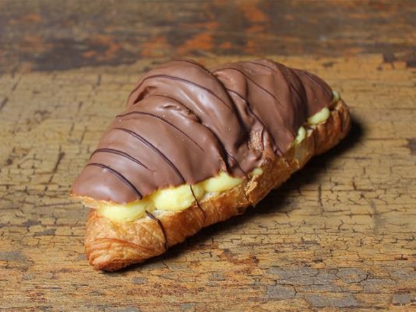 croissant room-choc